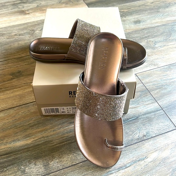 Kenneth Cole Reaction Shoes | Kenneth Cole Reaction Sandals Pewter | Color: Silver | Size: 7.5 | Dancinz's Closet